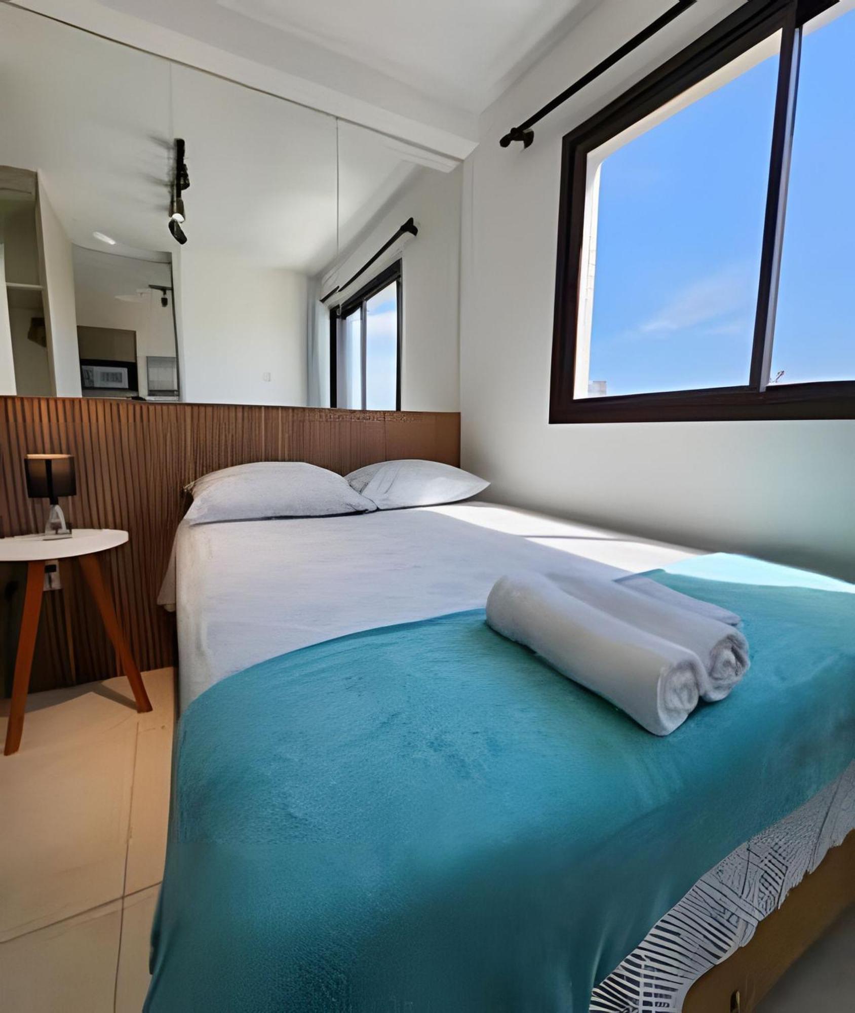 Apartamento E Sala - Localizacao De *